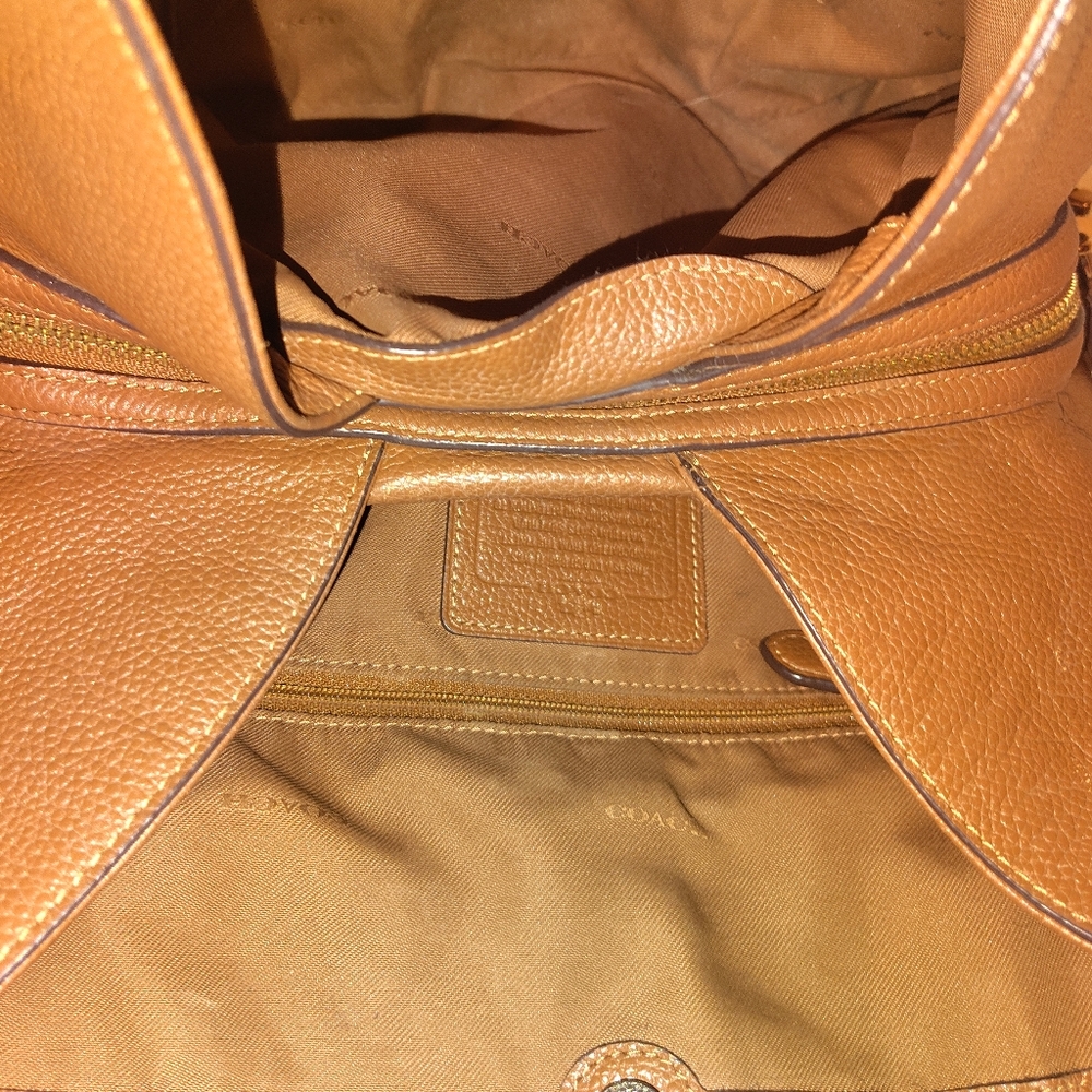 Authentic Coach Handbag - Picture 4 of 8